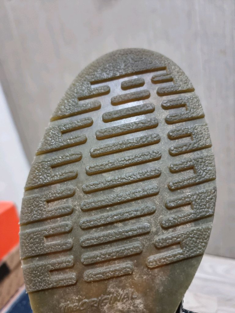 택포)닥터마틴 3989 윙팁 275~280 사이즈--4