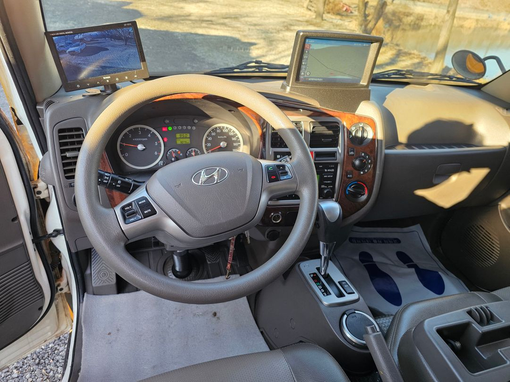 현대 포터2 푸드트럭/16년/오토/9000킬로/구변완료--9