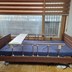 전동 환자용 침대