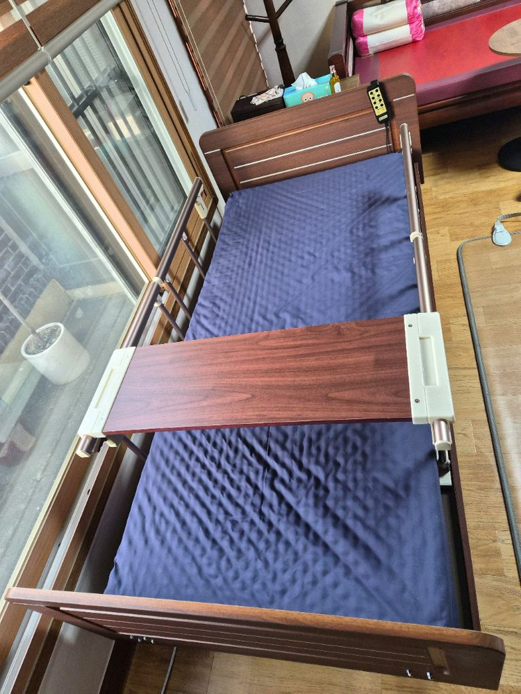 전동 환자용 침대--3