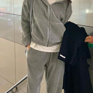 벨벳 트레이닝세트