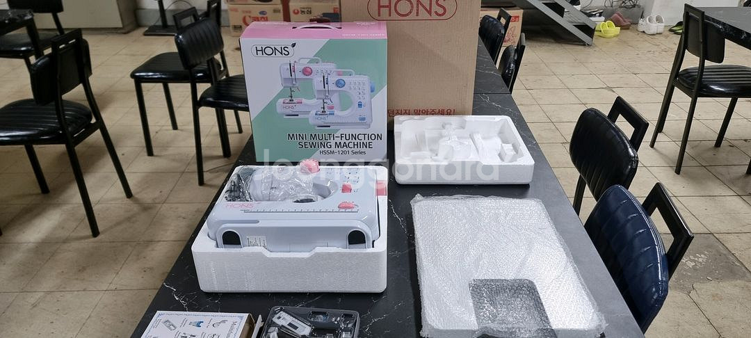 미니멀티 기능 재봉틀 세트--3