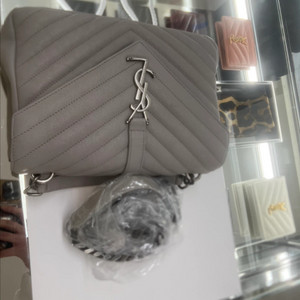 편한문의 희소템))생로랑 컬리지 미디움 그레이 그레인카프 + 올드앤틱 실버 희소템/ 새상품급