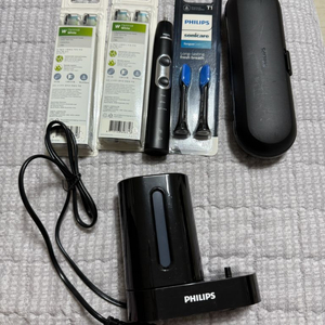 필립스 소닉케어 전동칫솔 블랙 HX685B