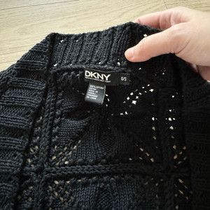 DKNY 브랜드 블랙 니트 가디건 이미지