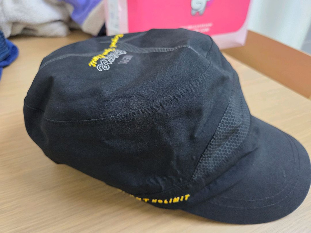 네파 고어텍스 모자 판매합니다--1