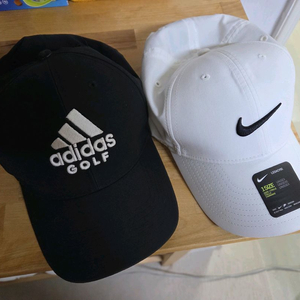 정품 아디다스 모자 / 나이키 모자 2개 일괄 판매합니다