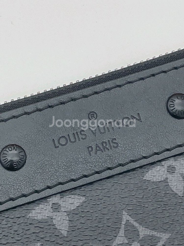 [ 정품 / 새상품급 ] 루이비통 이클립스 포쉐트 투고 클러치--2
