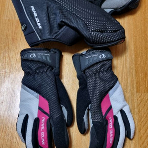 펄이즈미 동계 자전거 용품 팝니다. 동계 슈커버, 장갑