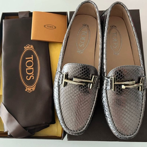 토즈 H 버클 로퍼 39사이즈(250) 새상품