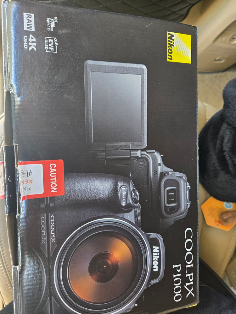 니콘 COOLPIX P1000 이미지