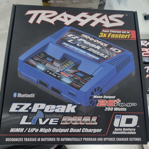 트랙사스 이지 피크 라이브 듀얼 충전기 새상품 (Traxxas EZ Peak Live Dual)