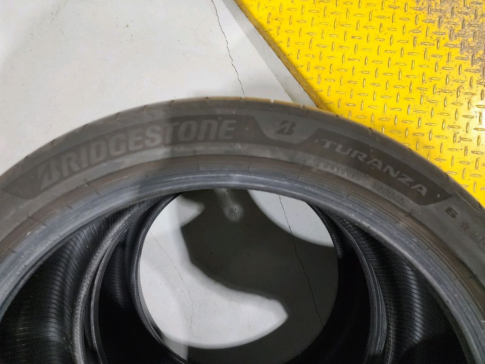 브리지스톤 투란자6 MO 245 40 20, 275 35 20 출고타이어 이미지