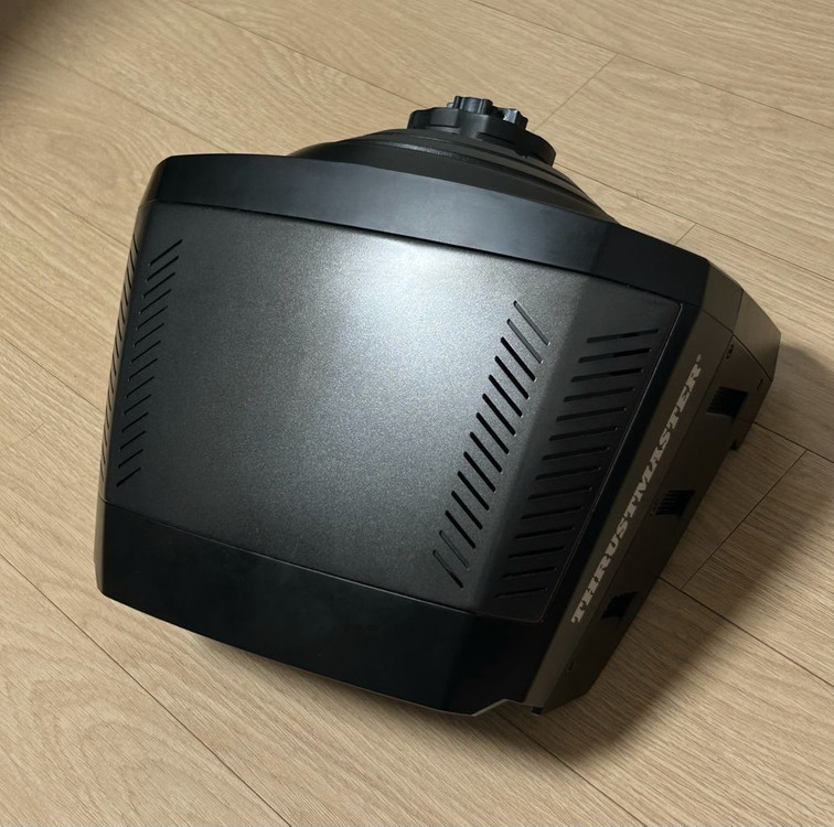 트러스트마스터 ts-pc 레이싱휠 베이스--2