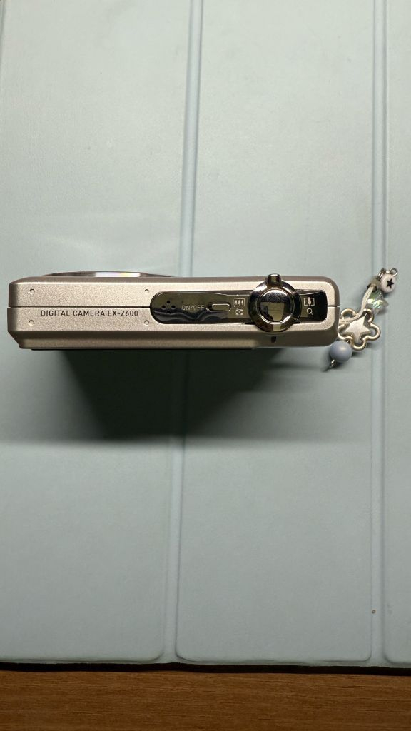 카시오 엑슬림 EXz600 디카 디지털카메라 이미지