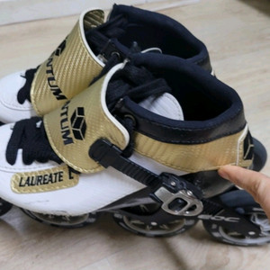 센텀 레이싱인라인 240팝니다^^