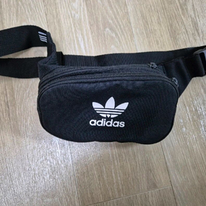 아디다스 힙색, 범백, 벨트백, 크로스백, 가방 깨끗한 상품