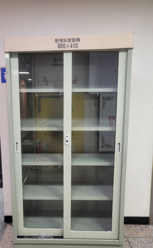 철제캐비넷 철재옷장 철재사물함 철제진열장 철제보관함 철재신발장 철재유리진열장 이미지