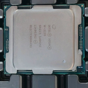인텔 제온 W2235 CPU