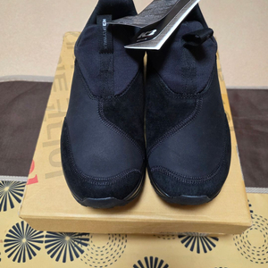 (새상품) K2 슬립온 겨울 275 사이즈 택포 7만원 판매합니다..