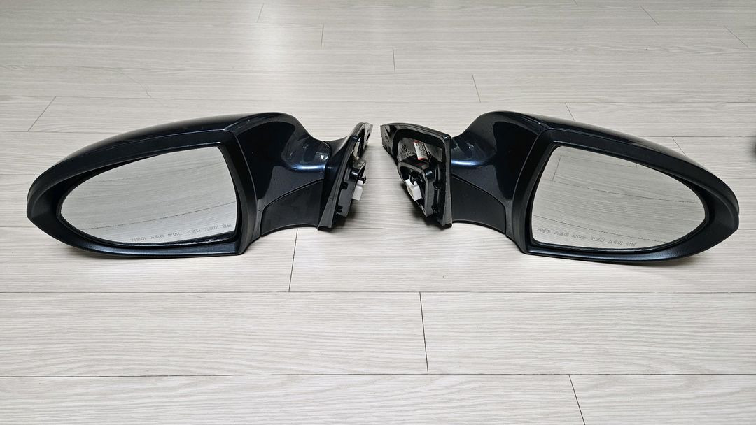 스포티지R 사이드미러 이미지