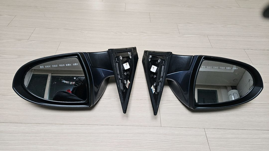 스포티지R 사이드미러 이미지