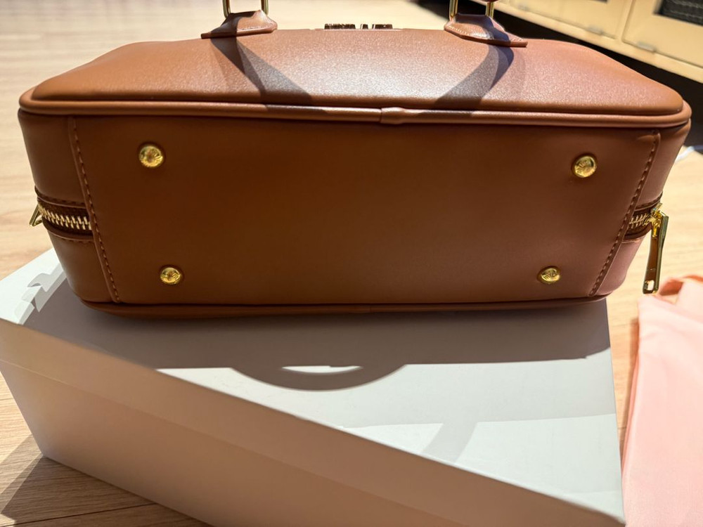 미우미우 가방 이미지