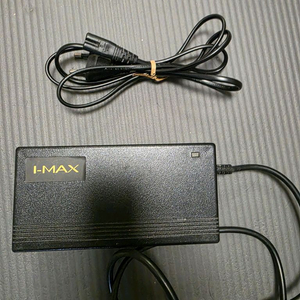 전동퀵보드 imax s1+ 충전기 팔아요