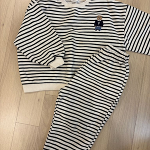 비비드아이 보세 줄무늬 곰돌이 상하복 L 작게나옴 약간기모 오버핏