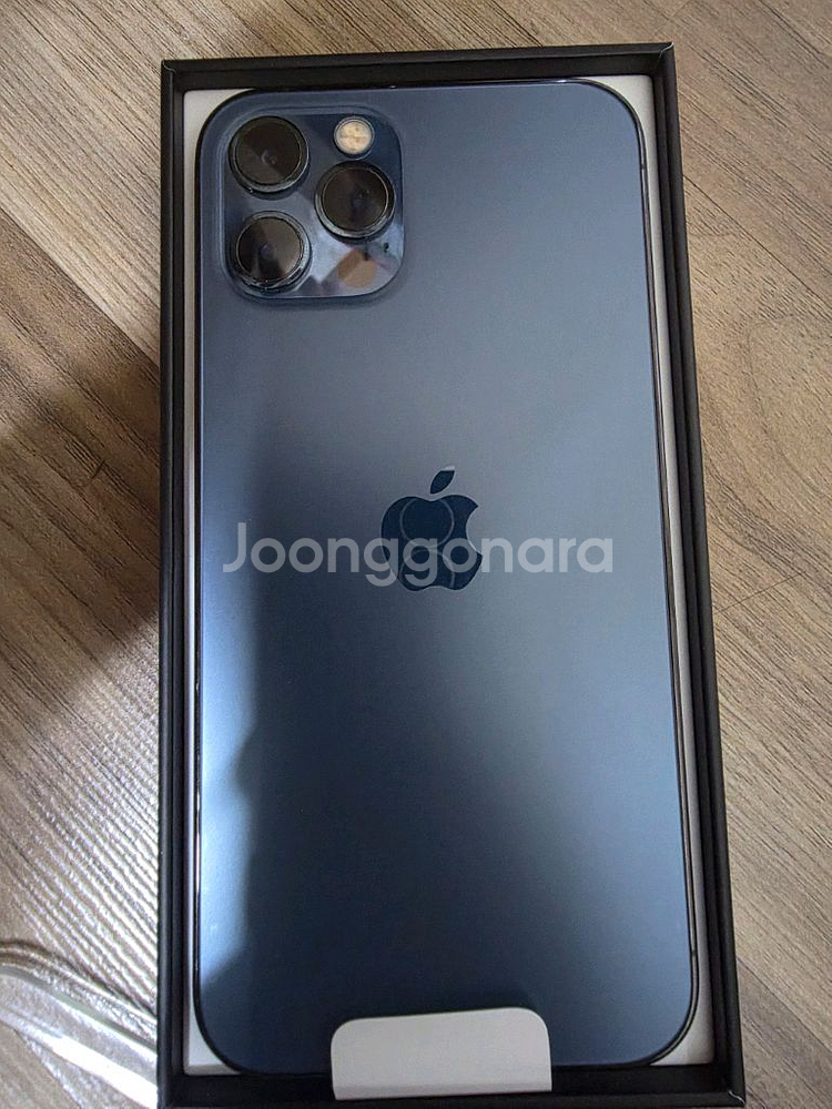 아이폰12프로 블루 128GB 상태 깨끗합니다 풀박스.--2