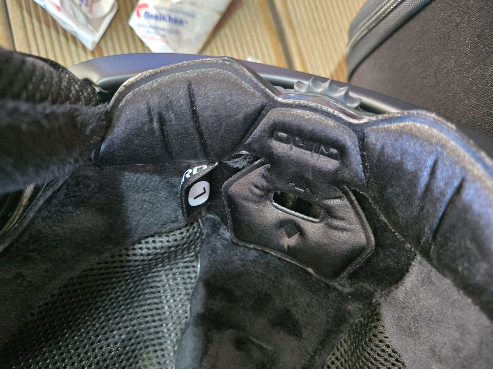 GIRO 스키/스노우보드 헬멧 이미지