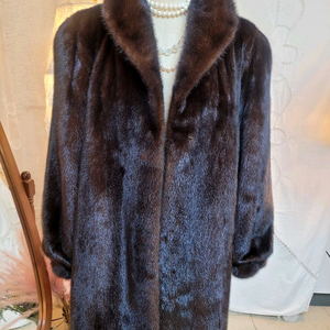 아메리칸퍼워즈 밍크코트