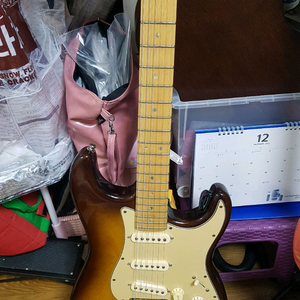 펜더기타 아메리칸울트라구형 디럭스 2000년대 최종가 이미지