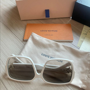 루이비통 LV선글라스 22년도 정품(박스 영수증 쇼핑백포함)