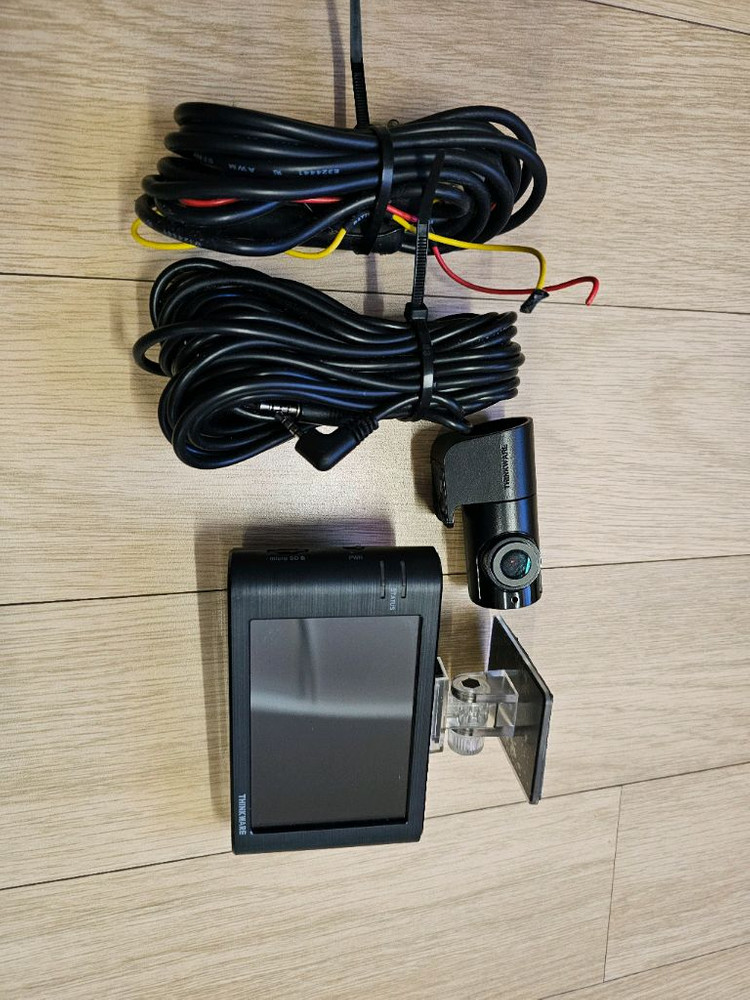 아이나비 블랙박스 Z5000--3