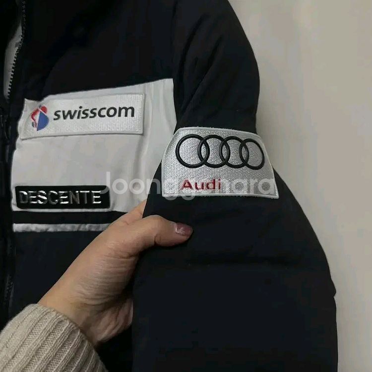 데상트 아우디 패딩 자켓 사이즈 : 85--3