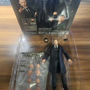 마펙스 저스티스리그 브루스웨인 팝니다. 1/12 액션피규어