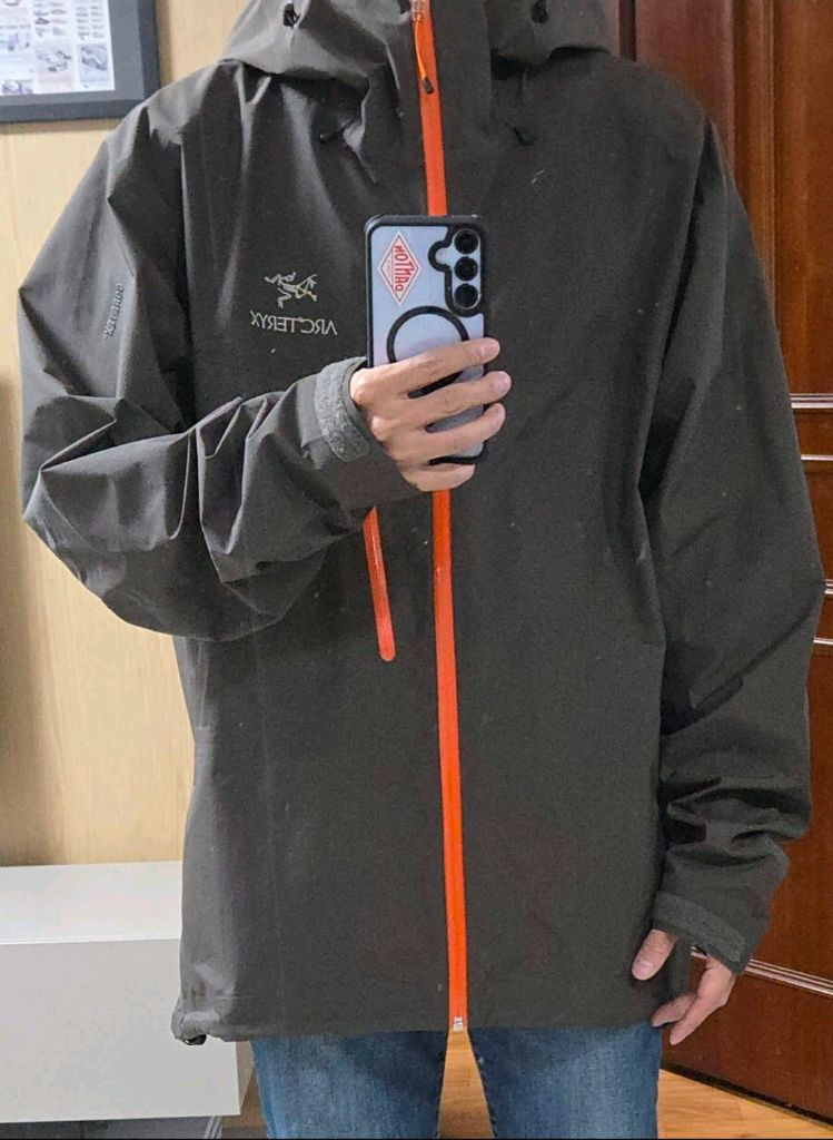 아크테릭스 아톰 SL 바람막이 고어텍스 자켓 이미지