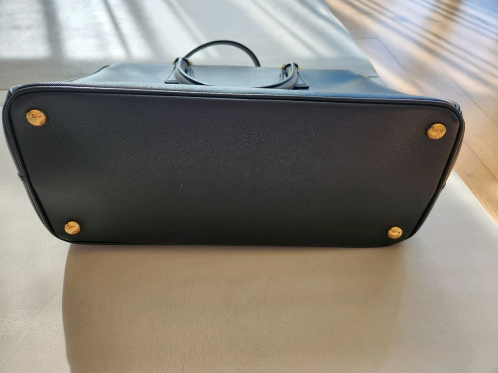 프라다 사피아노 럭스 가방 블랙 이미지