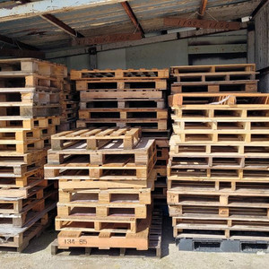 중고 나무파렛트 이미지