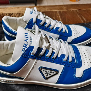 프라다 스니커즈