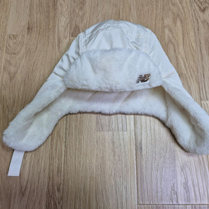 뉴발란스키즈 겨울 모자(고소모)