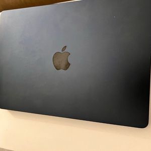 맥북 에어 M3 13인치 16GB/512GB