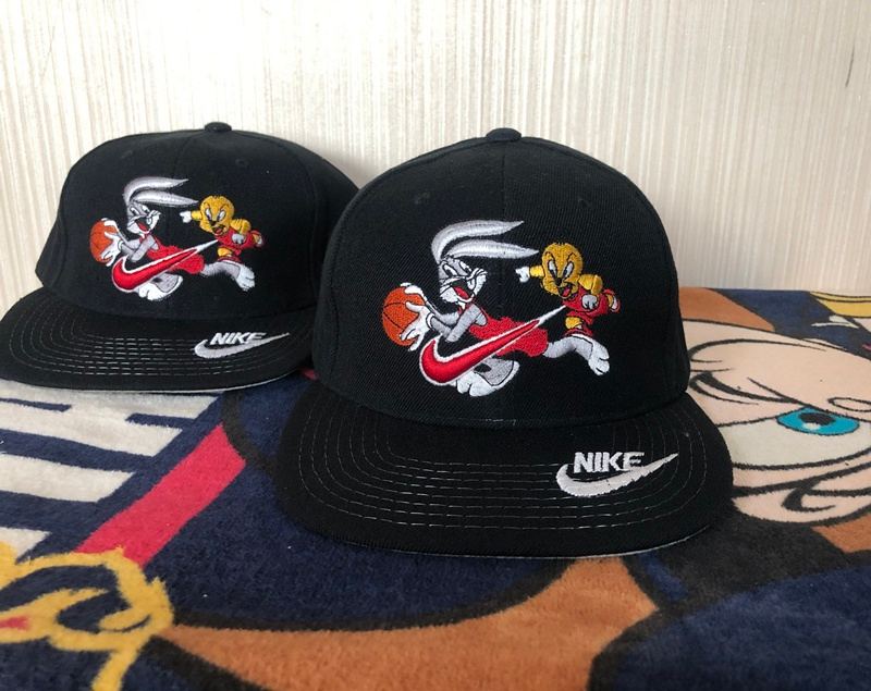 나이키X 루니 툰 벅스바니VS트위티버드 올드스쿨 90's빈티지모자/스냅백--3