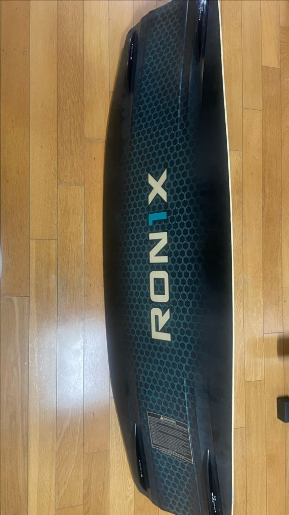 로닉스 웨이크보드 원블랙아웃+리퀴드포스 바인딩--3