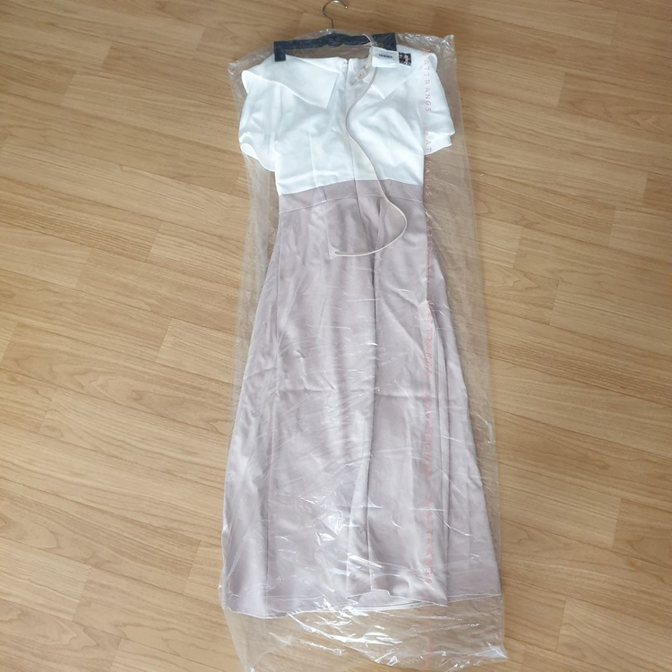 새상품/ 하객룩 s m 롱 원피스 스커트 화이트 베이지 의류 여성 결혼식--1