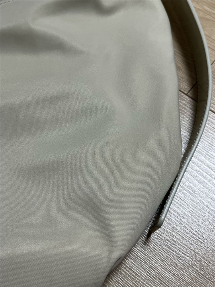 낫띵리튼 호보백 이미지