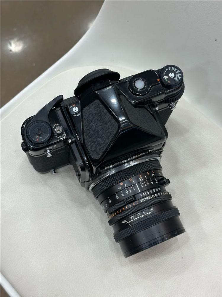 펜탁스 67 중형카메라 핫셀 마운트 개조 버전 이미지