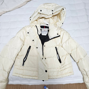 몽클레어 여성 패딩 점퍼