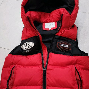 지방시 키즈 오리털 패딩 베스트 8Y